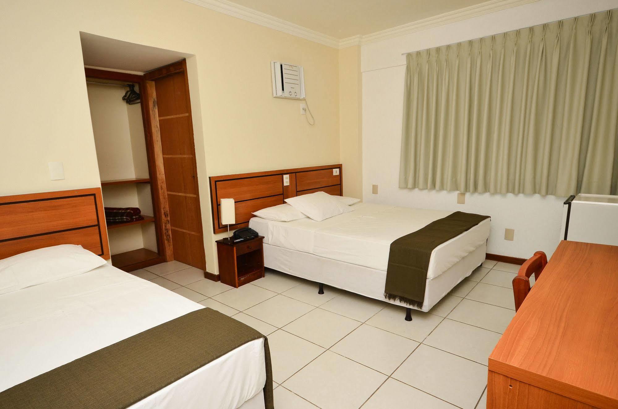 Hotel Balneário Cabo Frio Esterno foto