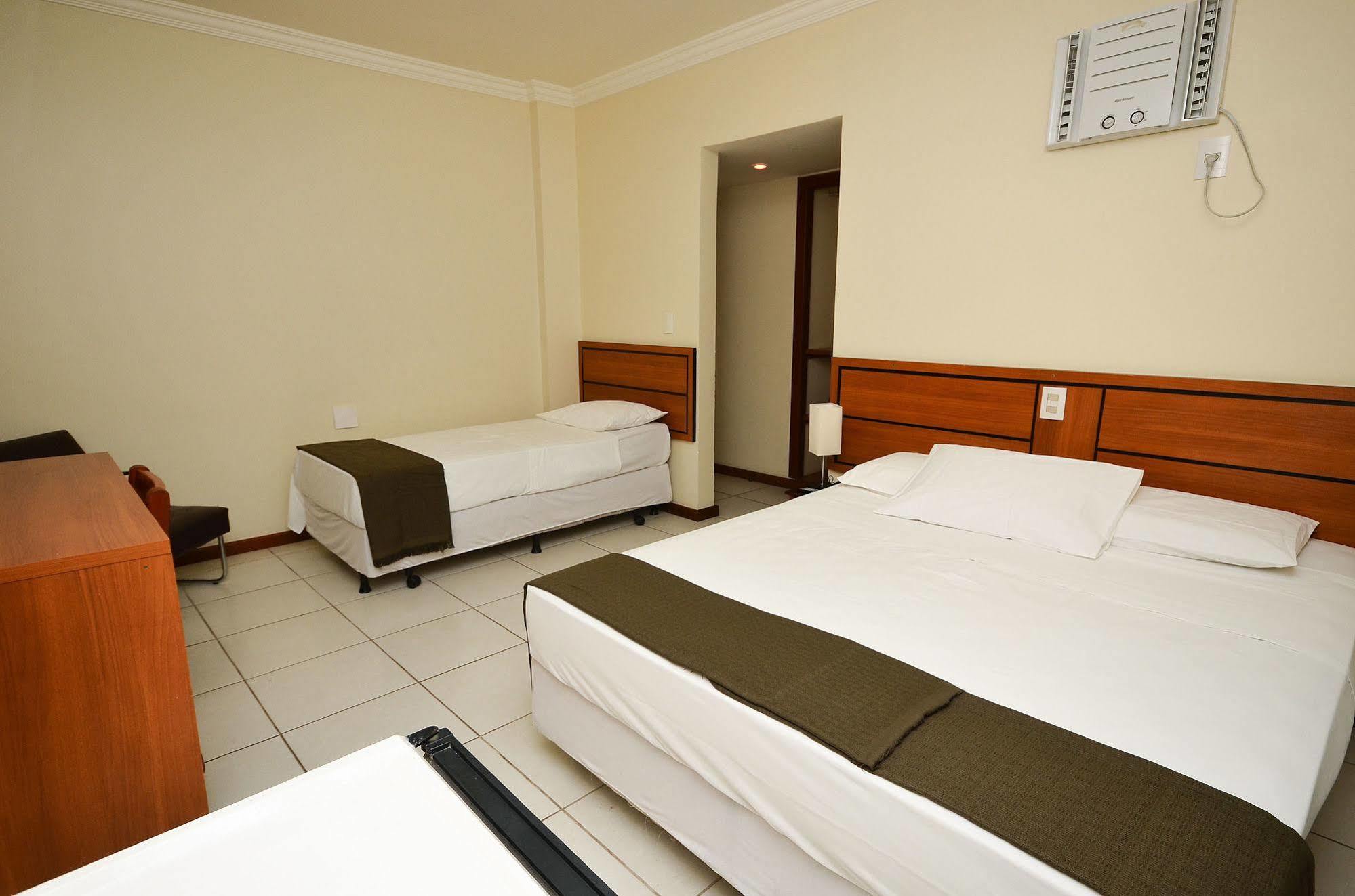 Hotel Balneário Cabo Frio Esterno foto