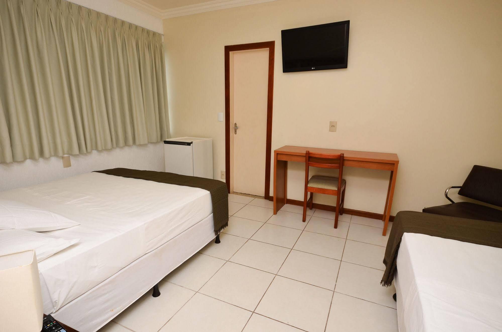 Hotel Balneário Cabo Frio Esterno foto